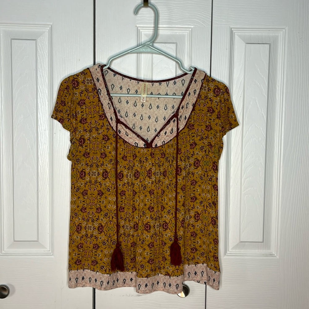 Xhilaration (Target) Mustard Yellow and Red Floral Boho Hippie Top